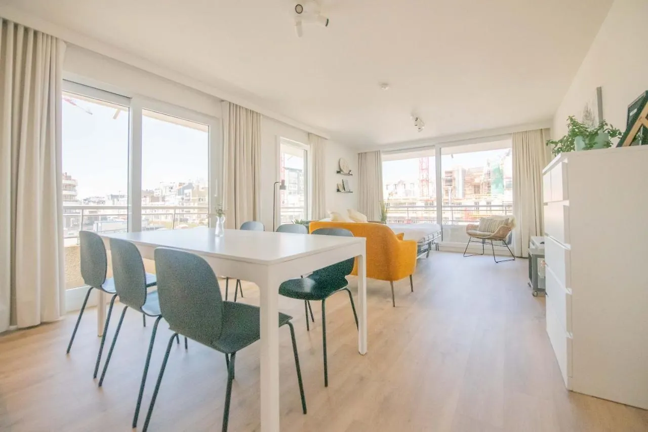 Apartment Between Waves Ostend